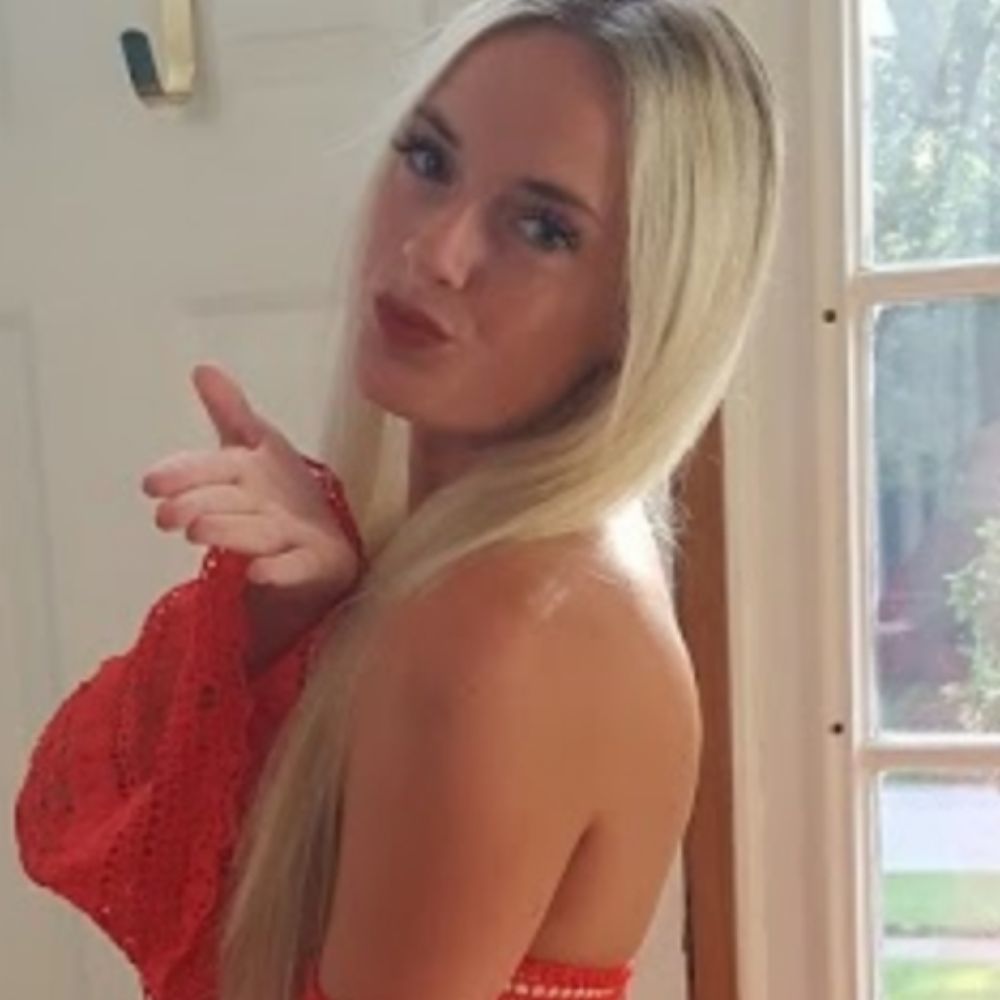 Meet your Posher, Liz